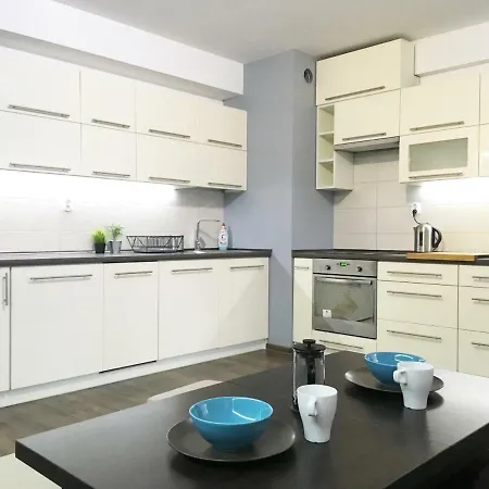 Apartment With Terrace - 15 Min Walk From Old Town *